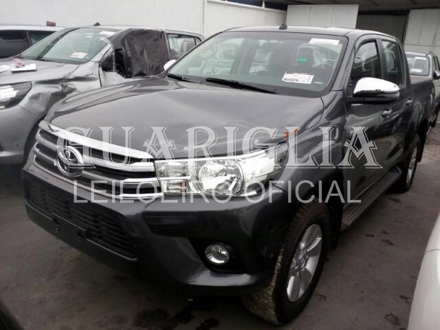 LOTE 027 - Toyota Hilux 2.7 SRV 2017